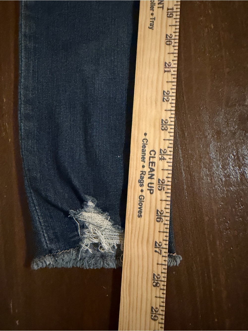 1822 Denim Classic High-Rise Skinny Jeans in Medium Blue Light Distressed - 29 - Picture 5 of 8